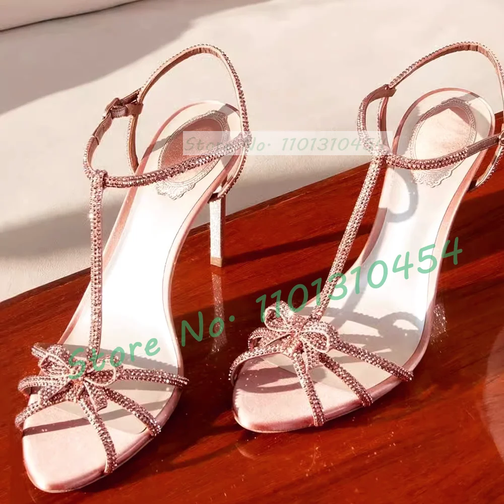 Crystal Bow T-bar Satin Sandal - Women'S Fashion Trends avaliação e preço
