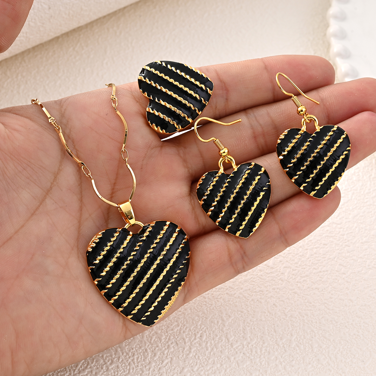 Stylish Black Bilum Pendant Ne - Women Fashion Png avaliação e preço