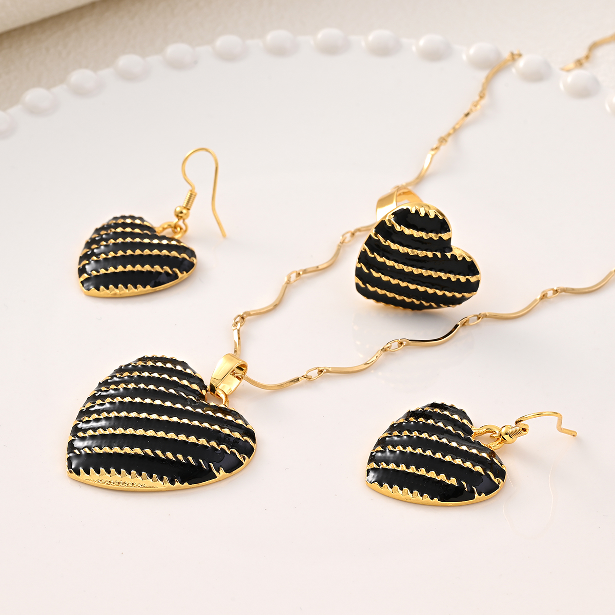 Stylish Black Bilum Pendant Ne - Women Fashion Png avaliação e preço
