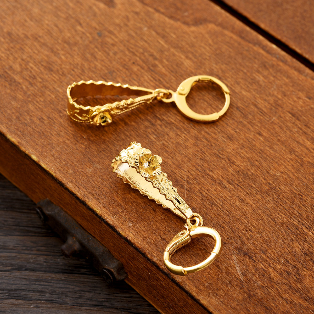Dubai Golden Color Luxurious F - Women Fashion Png avaliação e preço