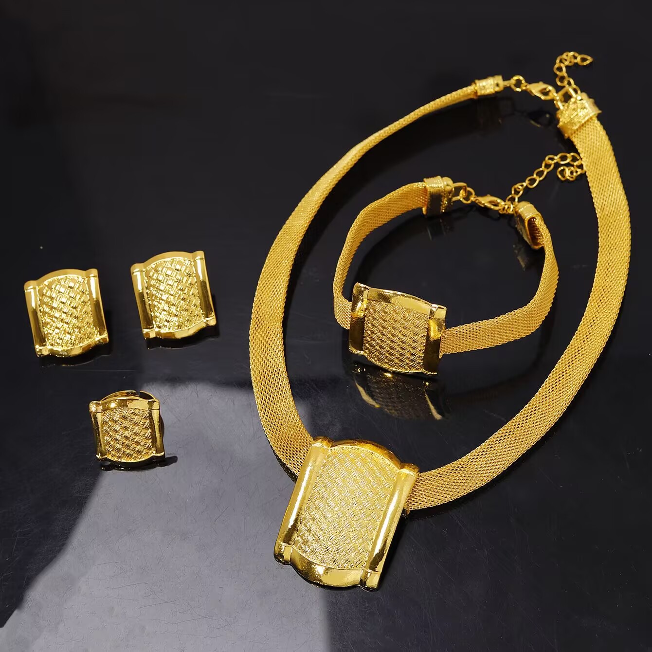 New Dubai Germany Italy UK 24K - Women Fashion Uk avaliação e preço